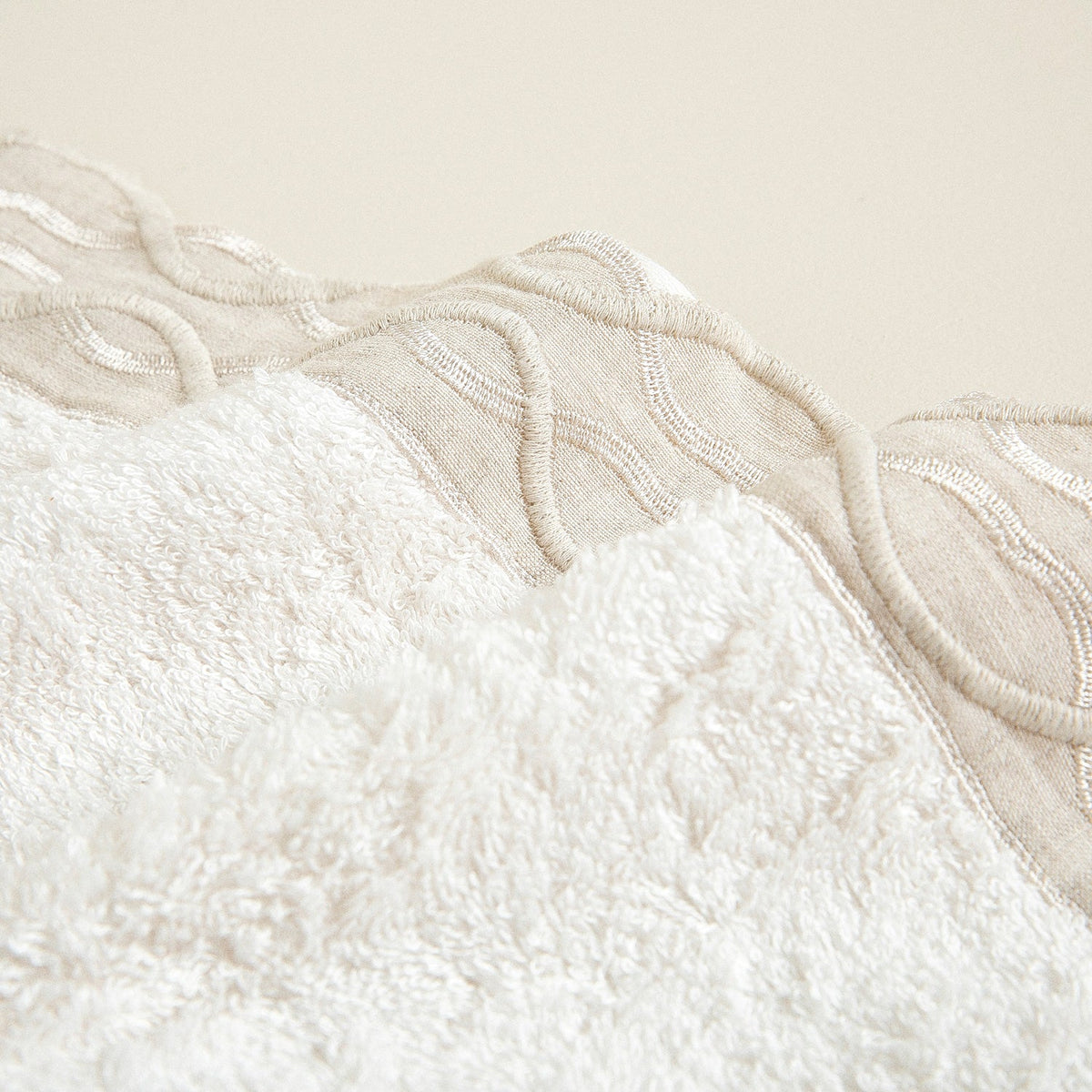 Handdoek | Border - Ecru | Bamboe & Katoen - Pure Harmony