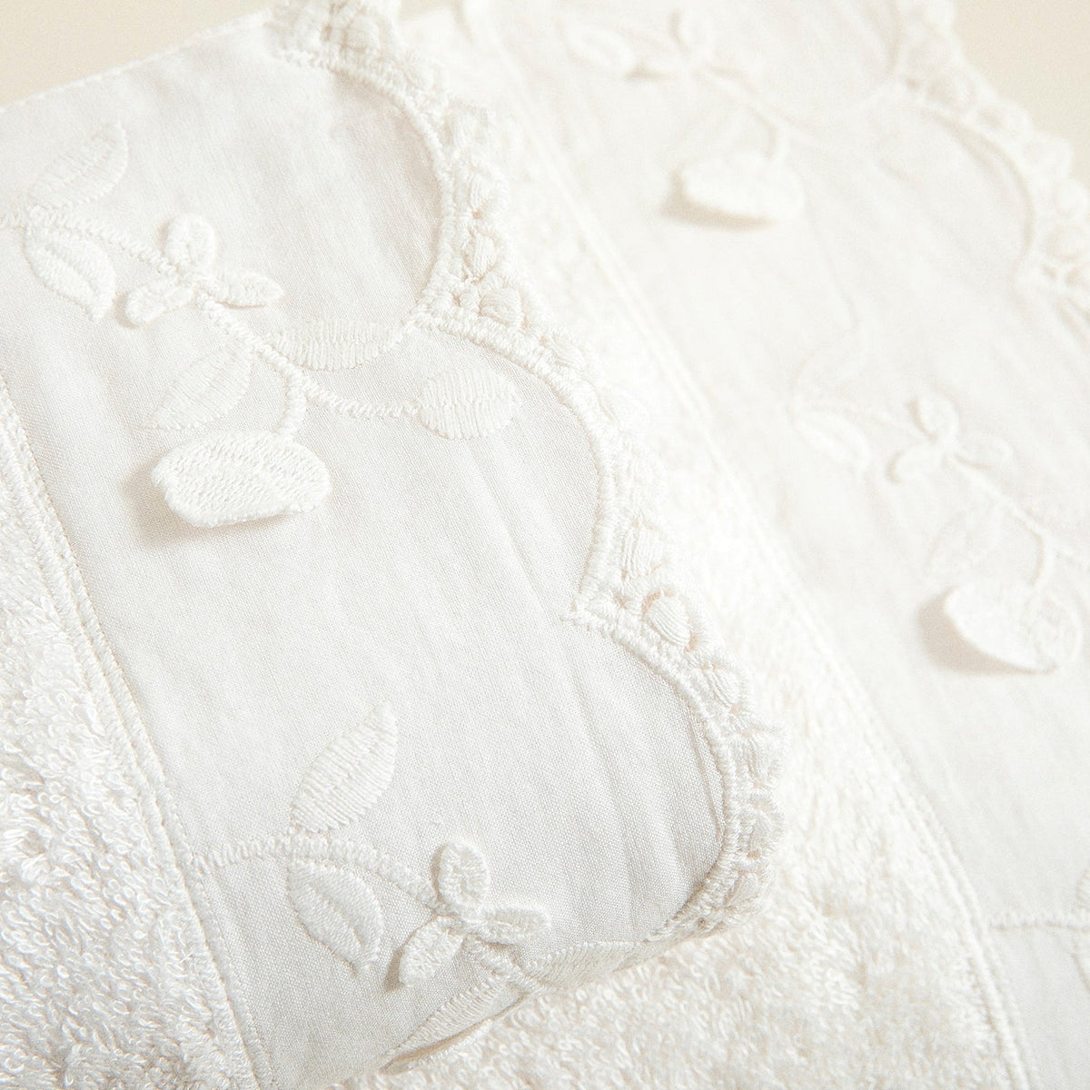 Handdoek | Flor - Ecru | Bamboe & Katoen - Pure Harmony