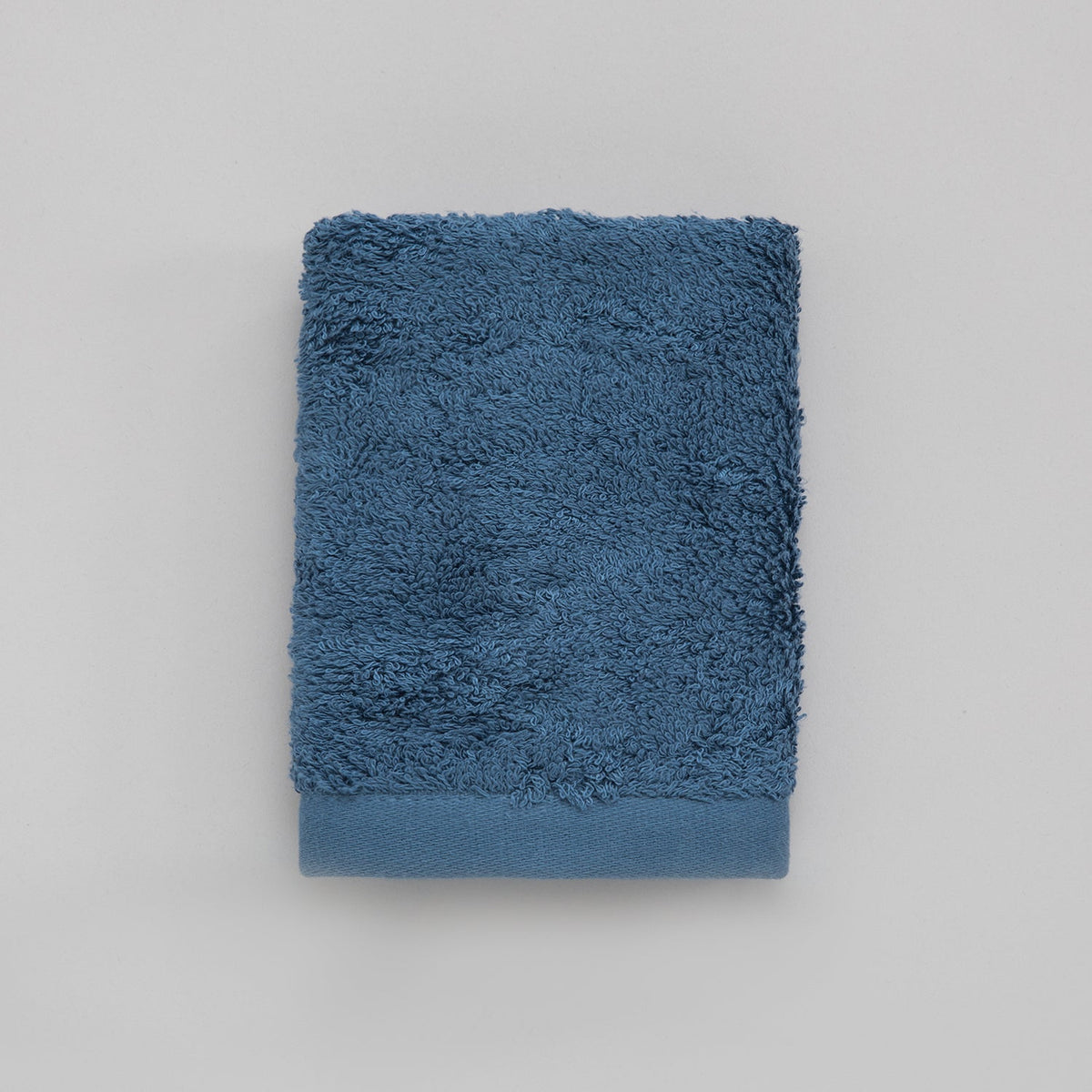 Kleur: Donkerblauw | Solid donkerblauw handdoek