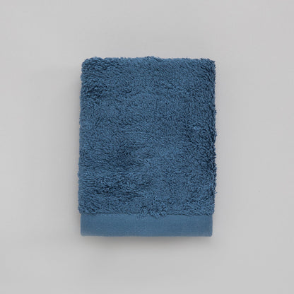 Kleur: Donkerblauw | Solid donkerblauw handdoek