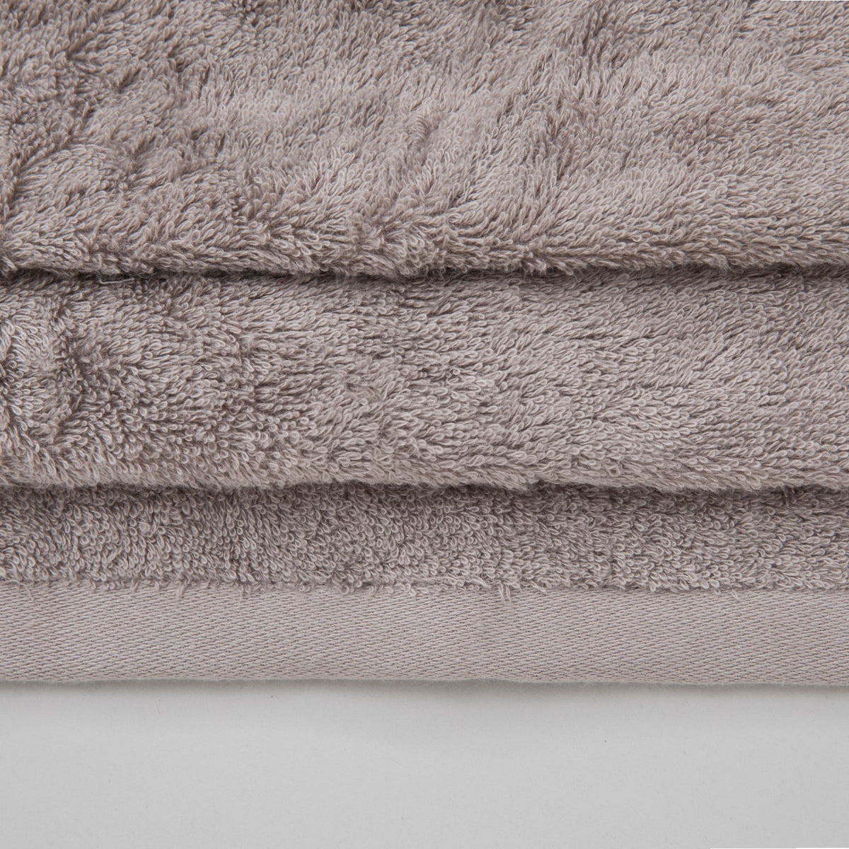 Kleur: Mink | Solid mink handdoek
