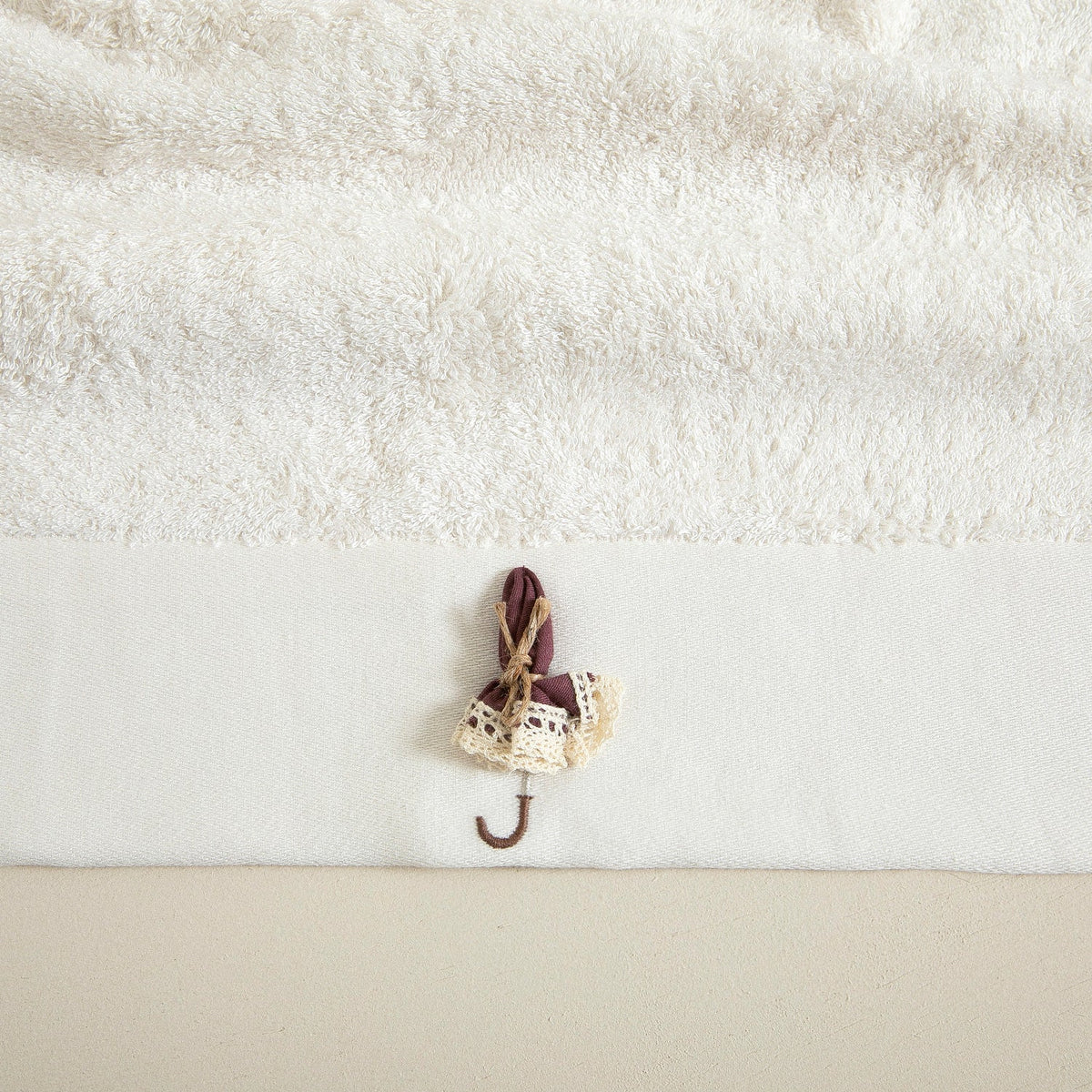 Handdoek | Umbrella - Ecru | Bamboe & Katoen - Pure Harmony