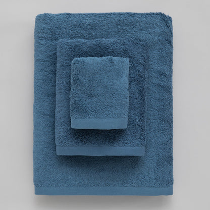Kleur: Donkerblauw | Solid donkerblauw handdoek