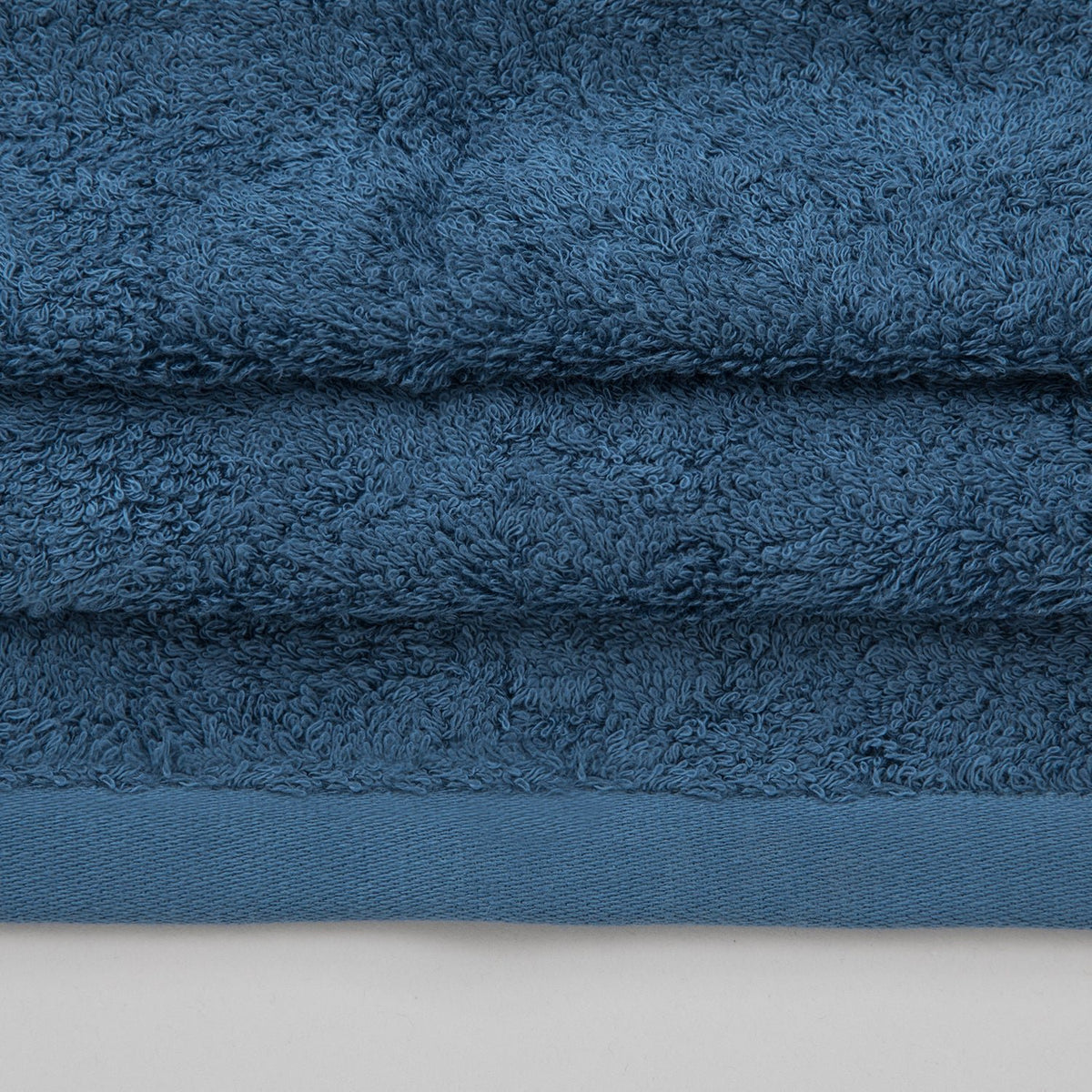 Kleur: Donkerblauw | Solid donkerblauw handdoek