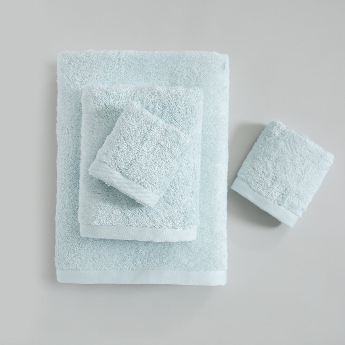 Kleur: Lichtaqua | Solid lichtaqua handdoek